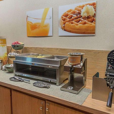 Quality Inn Енніс Екстер'єр фото
