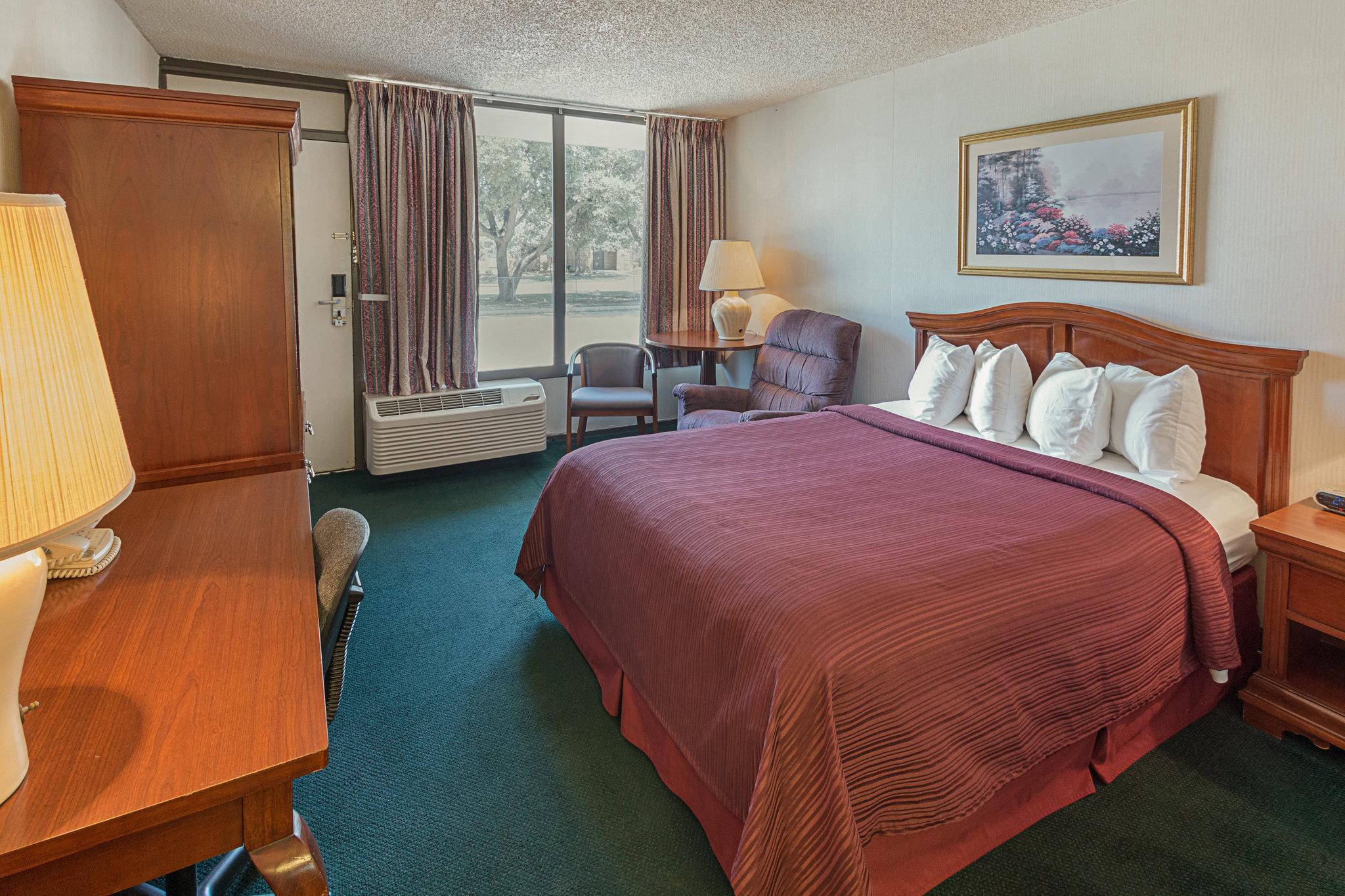 Quality Inn Енніс Екстер'єр фото