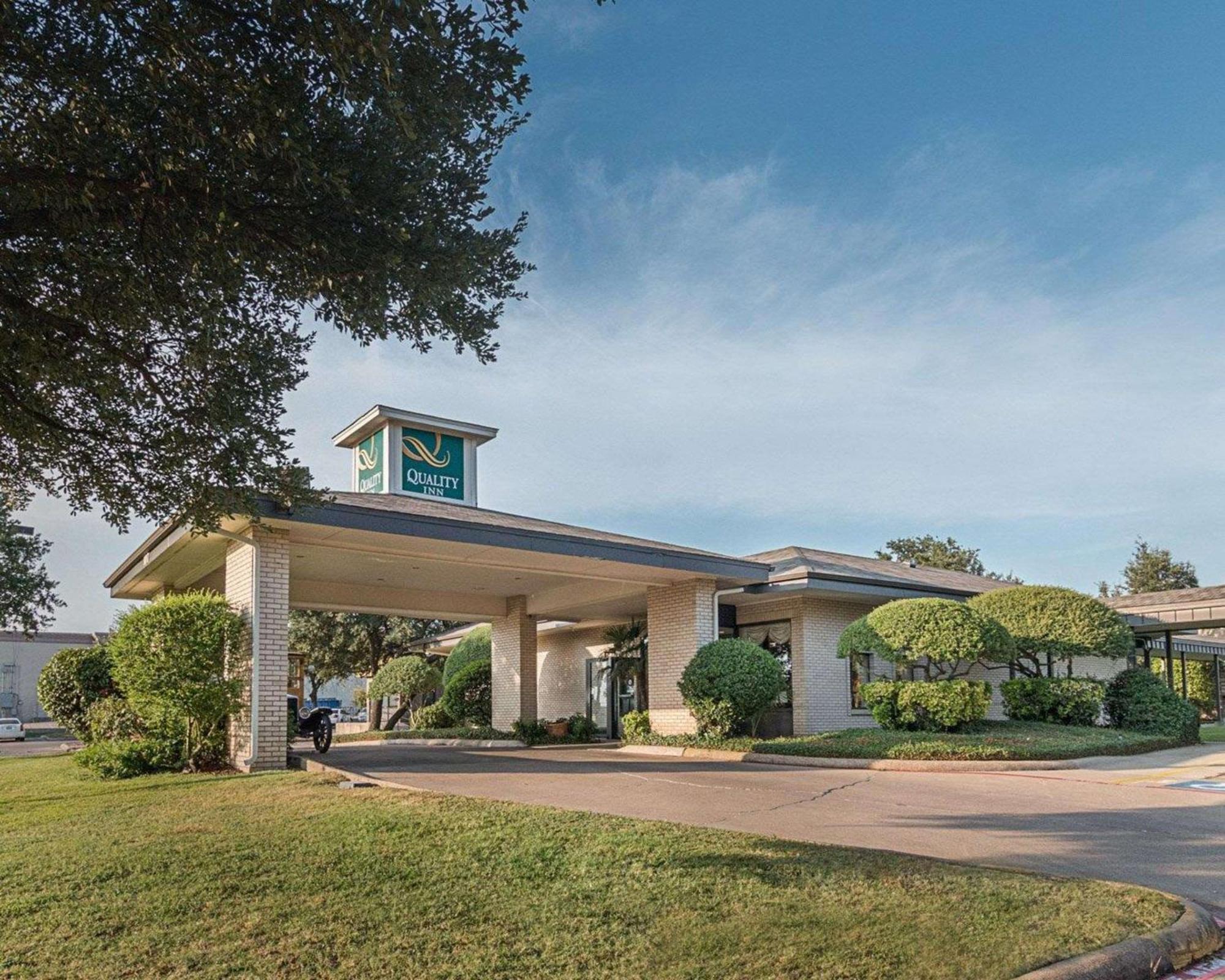 Quality Inn Енніс Екстер'єр фото