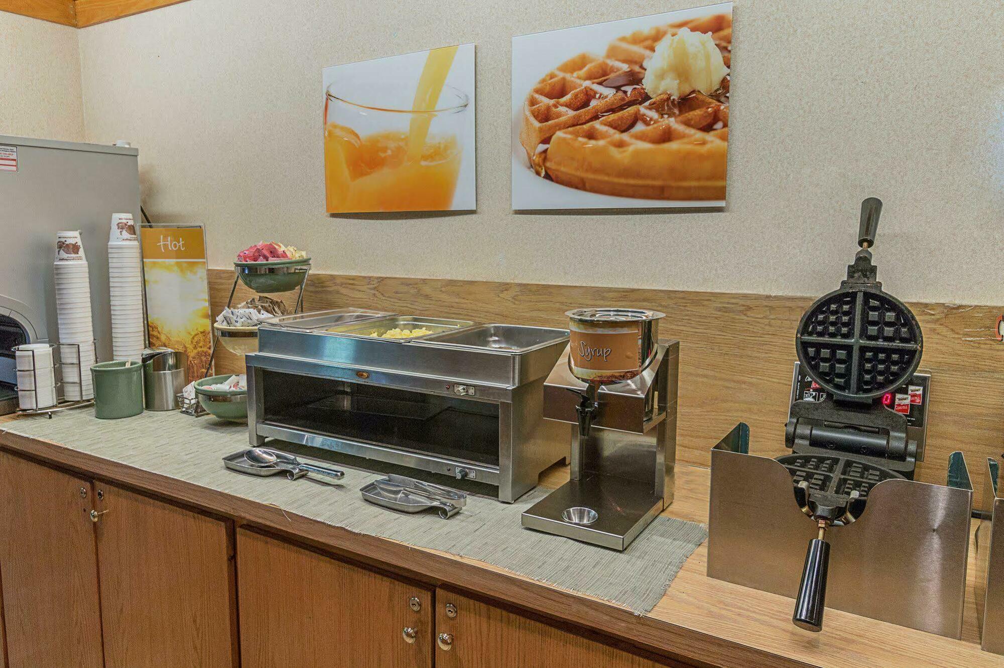 Quality Inn Енніс Екстер'єр фото